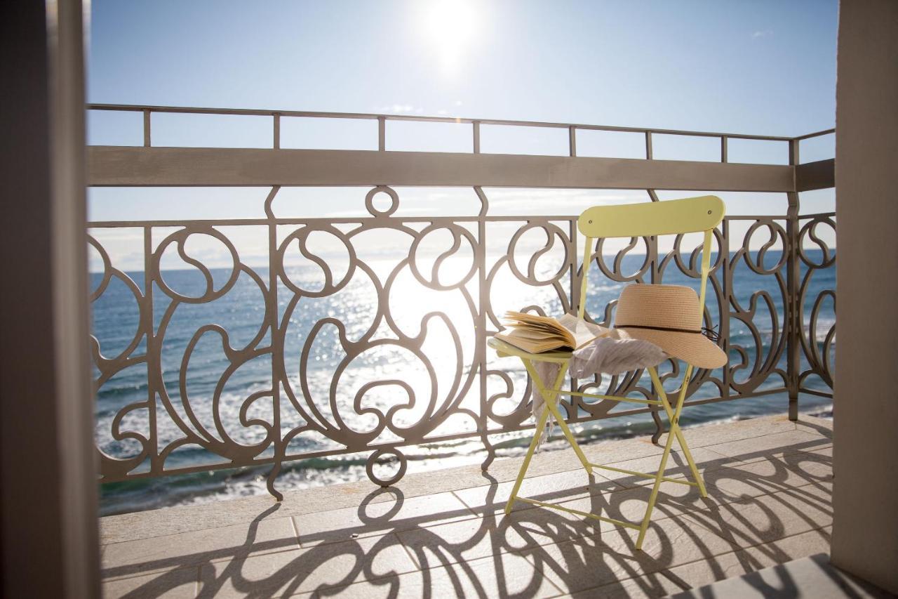 Hotel Lido アラッシオ エクステリア 写真